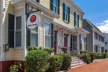 Essex Street Inn & Suites an Ascend Collection Hotel