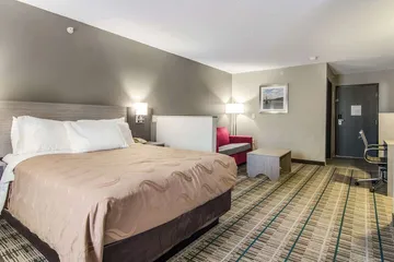 Quality Inn & Suites Grove City - Outlet Mall
