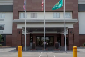 La Quinta Inn & Suites by Wyndham Goodlettsville - Nashville