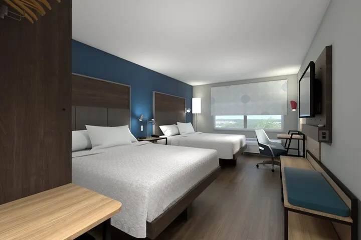 Room 4 of 10