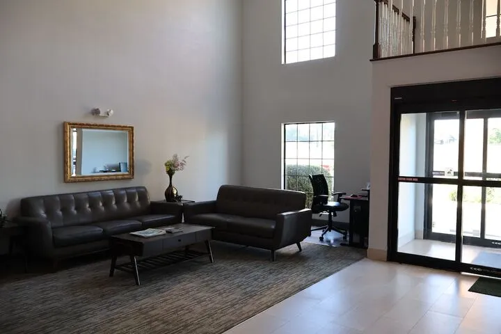 Hotel Interior 4 of 32