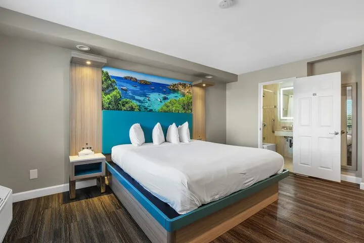 Room 5 of 34