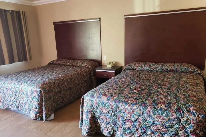 Room 5 of 42