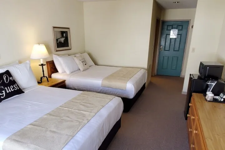 Room 4 of 31