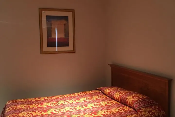 Room 4 of 22