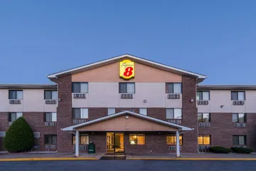 Super 8 by Wyndham Front Royal Near Shenandoah National Park