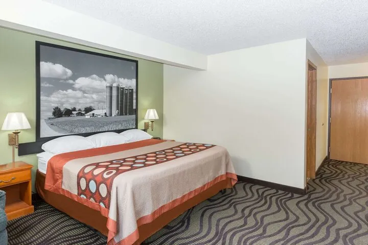 Room 3 of 19