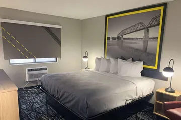 Super 8 by Wyndham Kirksville-University Area