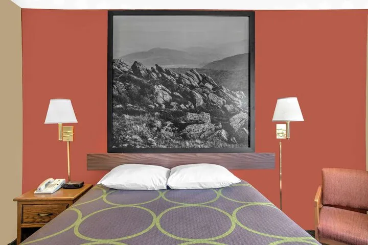Room 4 of 14