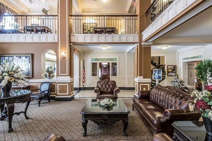 Hotel 4 of 87