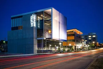 Hotel Revel