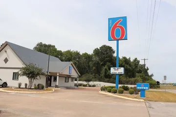 Motel 6 Alvin TX