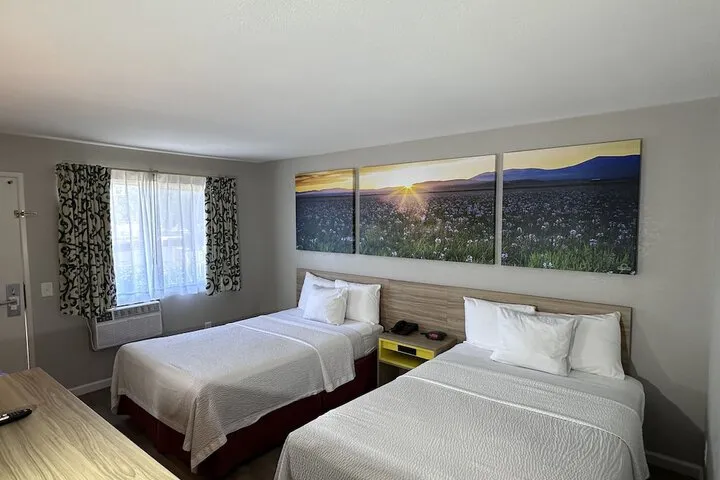 Room 3 of 22