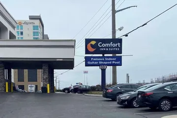 Comfort Inn & Suites Nashville Downtown – Stadium