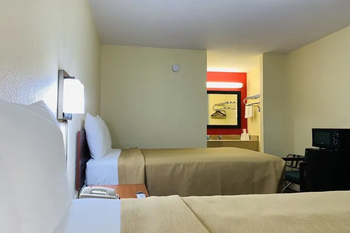Room 3 of 23