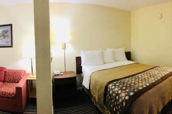 Room 5 of 23