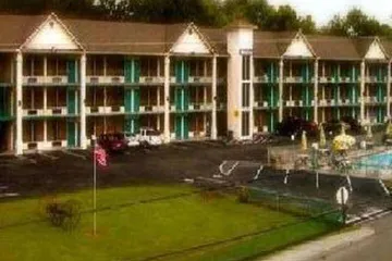 River Lodge South