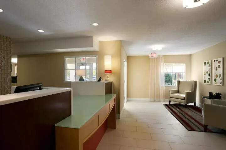 Hotel Interior 4 of 37