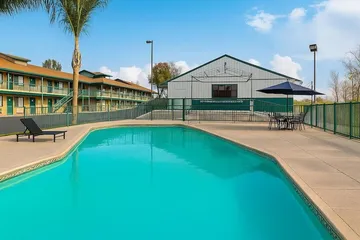 Red Lion Inn & Suites Lemoore