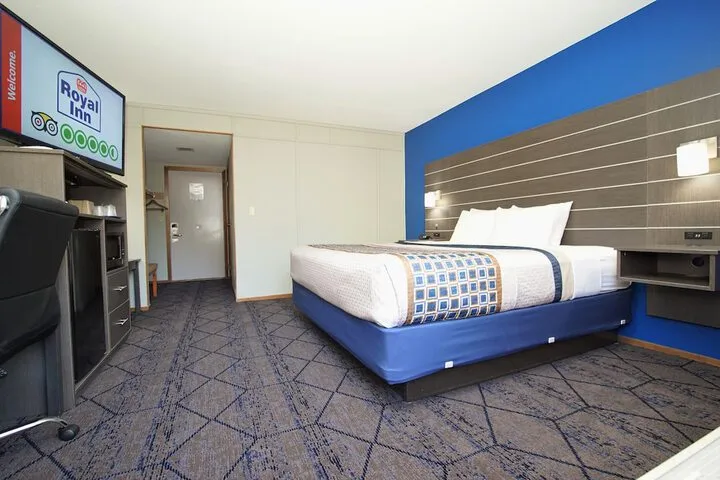 Room 5 of 30