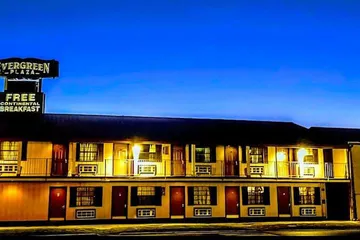 Evergreen Plaza Inn
