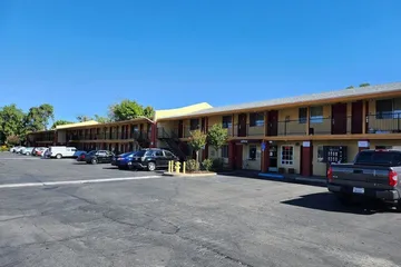 Vinces Motel Inc.