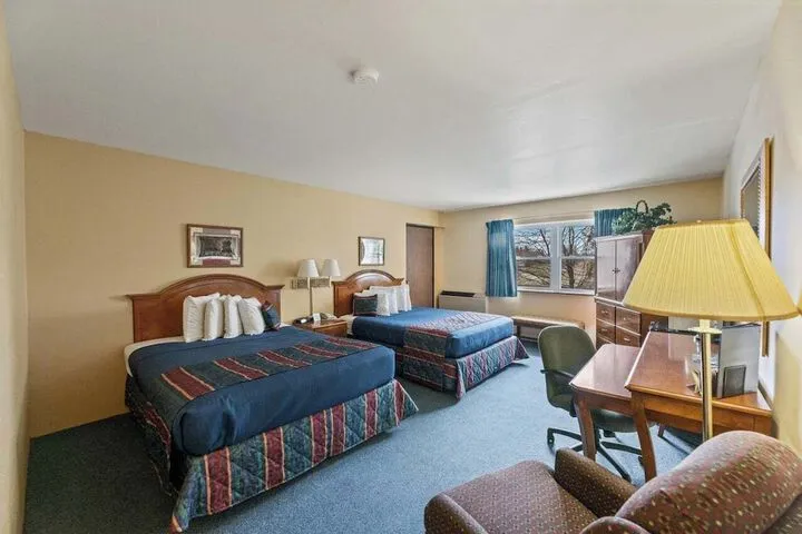 Room 2 of 17