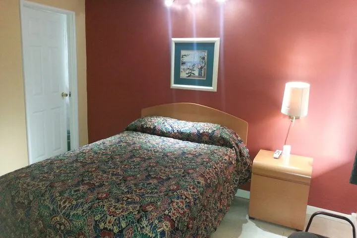 Room 2 of 16