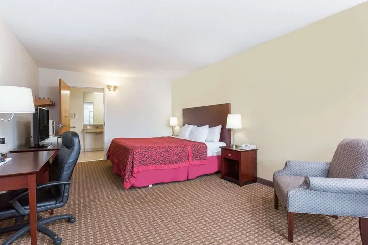 Room 5 of 24