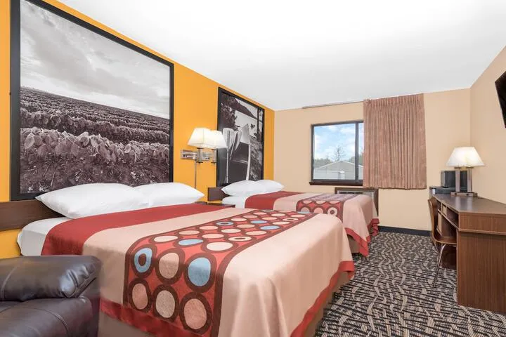 Room 3 of 20