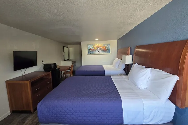 Room 3 of 26