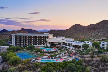 ADERO Scottsdale Resort Autograph Collection