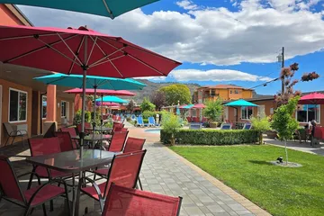 Sahara Courtyard Inn
