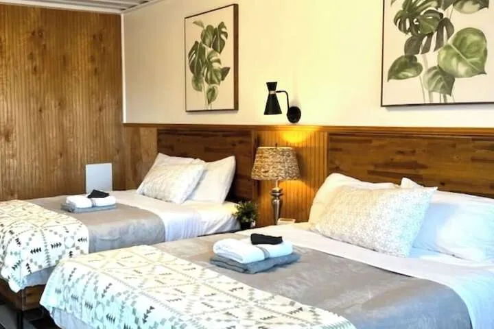 Room 3 of 35