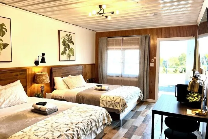 Room 2 of 35