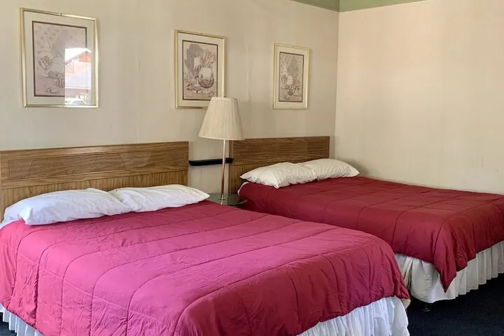 Room 2 of 37