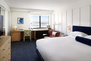 Kimpton Alton Fishermans Wharf by IHG