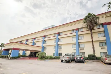 OYO Townhouse Houston Airport North