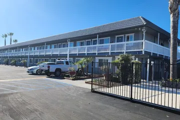 The Grove at Pismo Beach