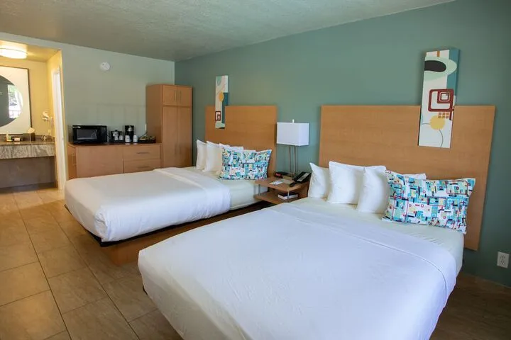 Room 3 of 50