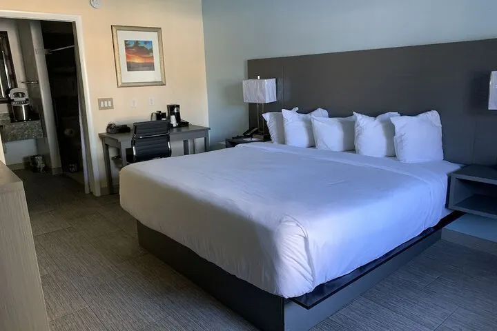 Room 5 of 50