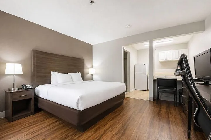 Room 5 of 47