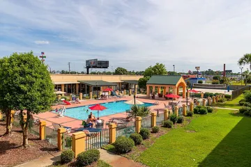 Quality Inn Richmond Hill - Savannah I-95