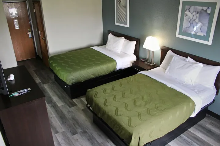 Room 3 of 6