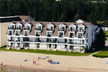 Quality Inn & Suites Mackinaw City Beachfront