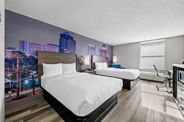 Clarion Pointe