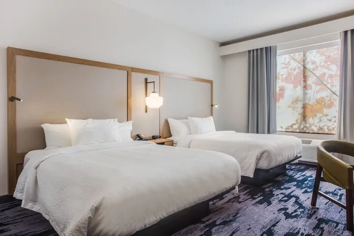 Room 4 of 35