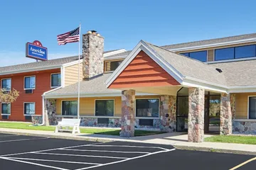 AmericInn by Wyndham Elkhorn Near Lake Geneva