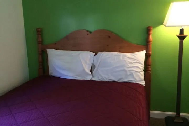 Room 2 of 58