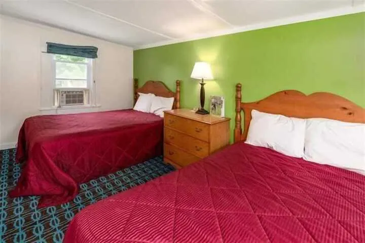 Room 4 of 58